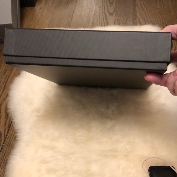 Gucci Box size 13x9.25x2 - Picture 2 of 2